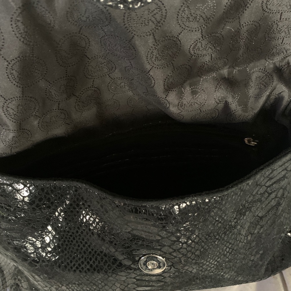 Handbag - Picture 2 of 3